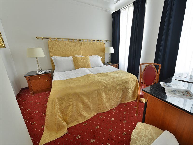 Hotel Bologna Praga Zewnętrze zdjęcie